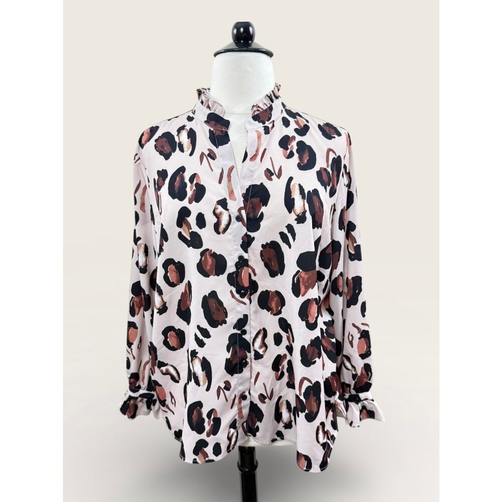NWT Eloquii Modern Animal Print Blouse with Ruffle Collar and Cuff, Size 24
